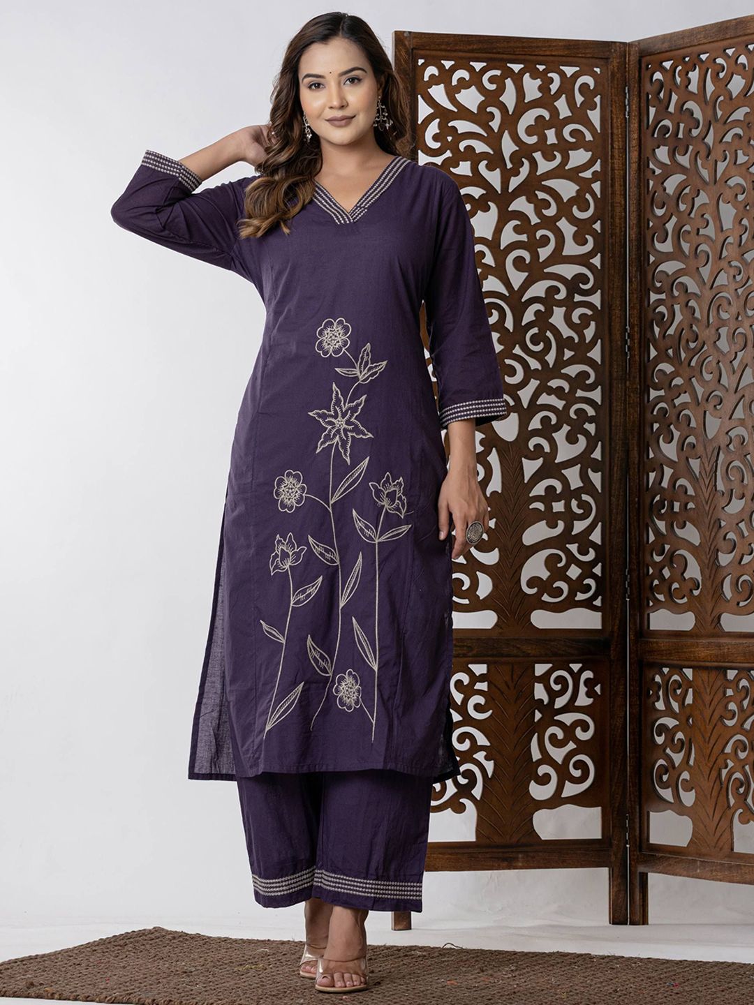 Women Embroidered Thread Work Pure Cotton Kurta Set With Dupatta