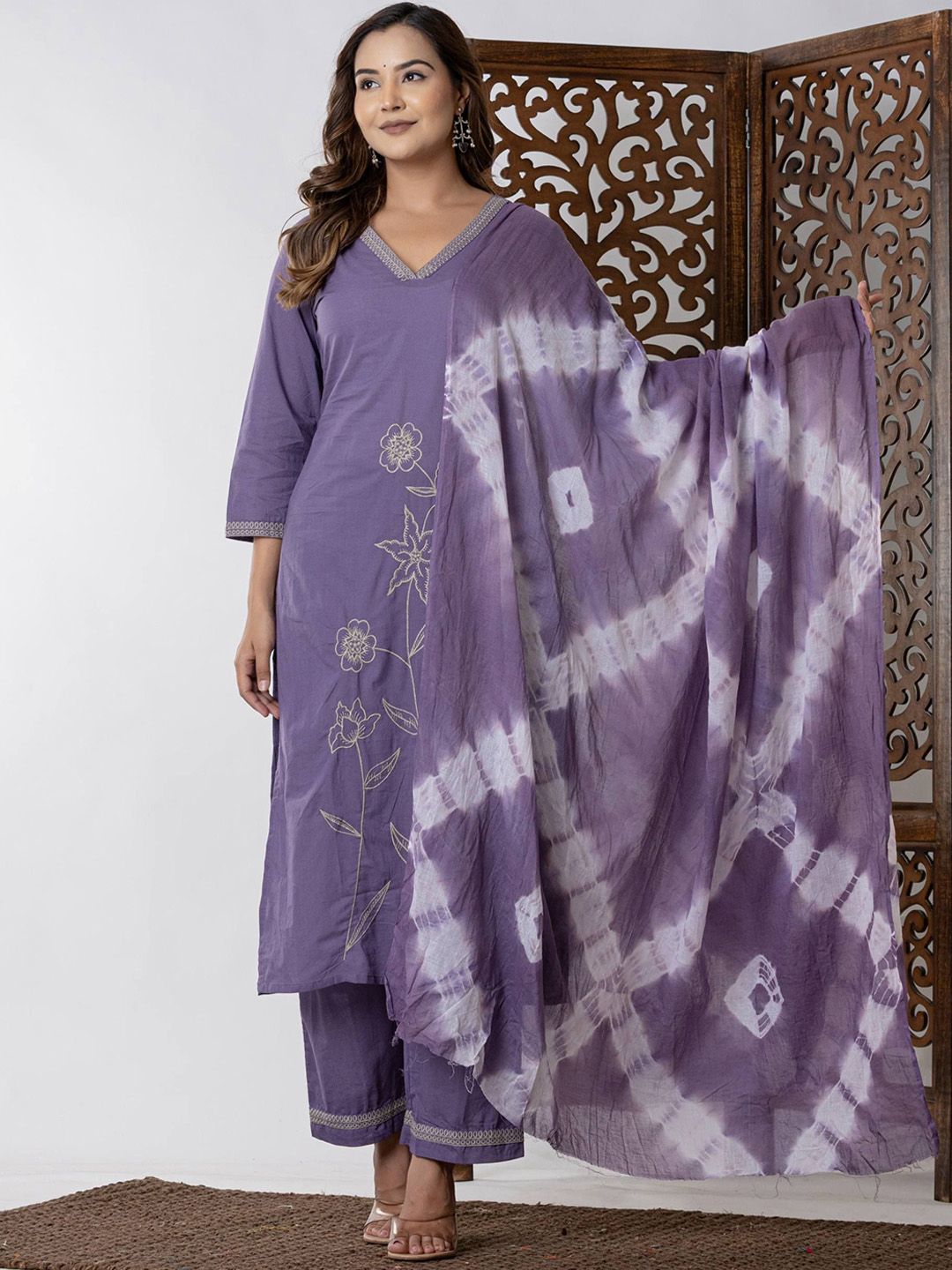 Women Floral Embroidered Pure Cotton Straight Kurta And Palazzo &Dupatta