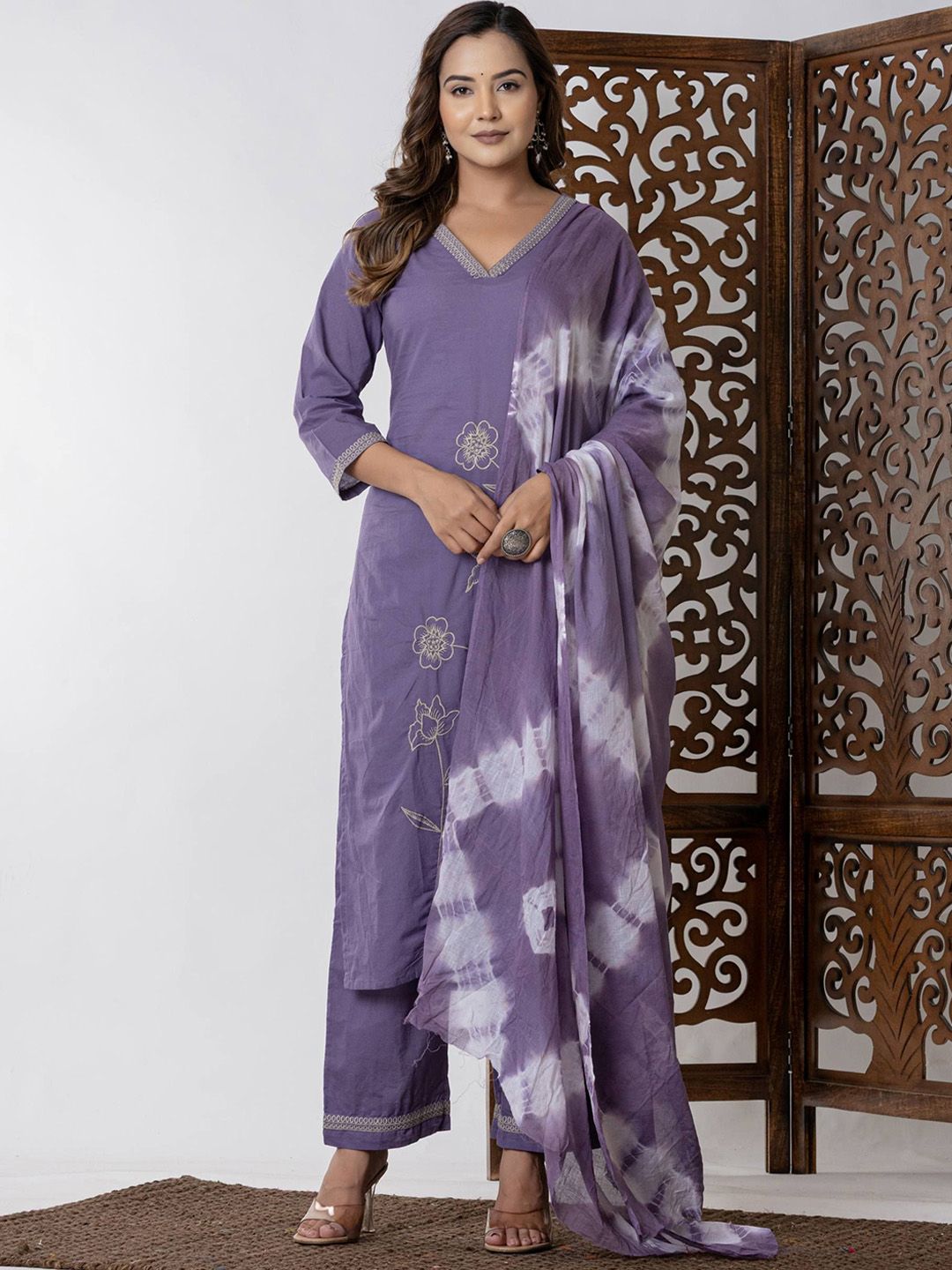 Women Floral Embroidered Pure Cotton Straight Kurta And Palazzo &Dupatta
