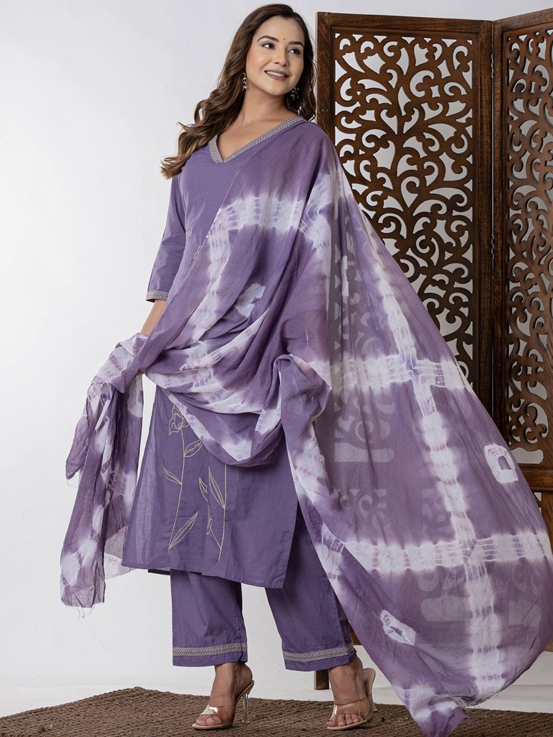 Women Floral Embroidered Pure Cotton Straight Kurta And Palazzo &Dupatta